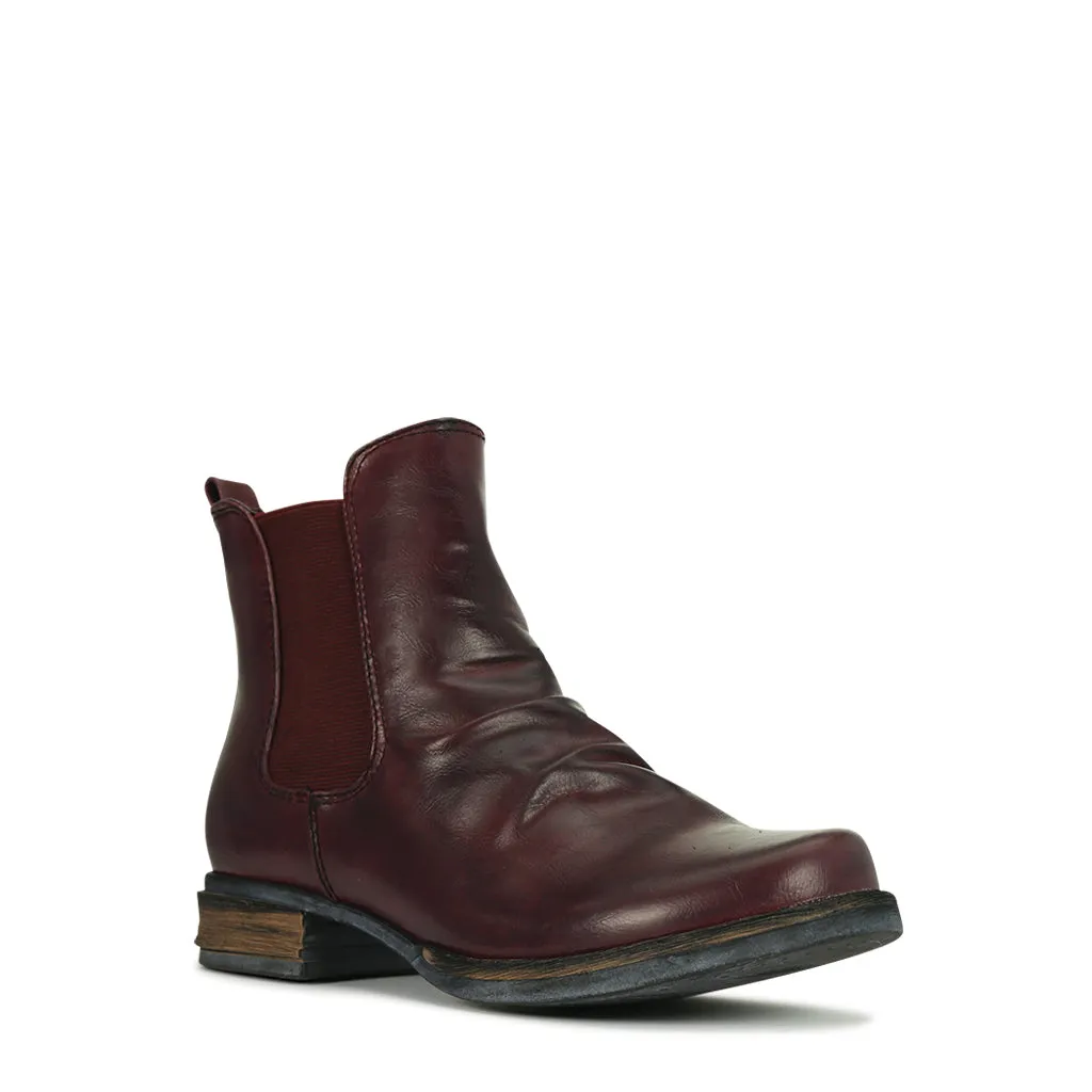 CORO VEGAN CHELSEA BOOTS