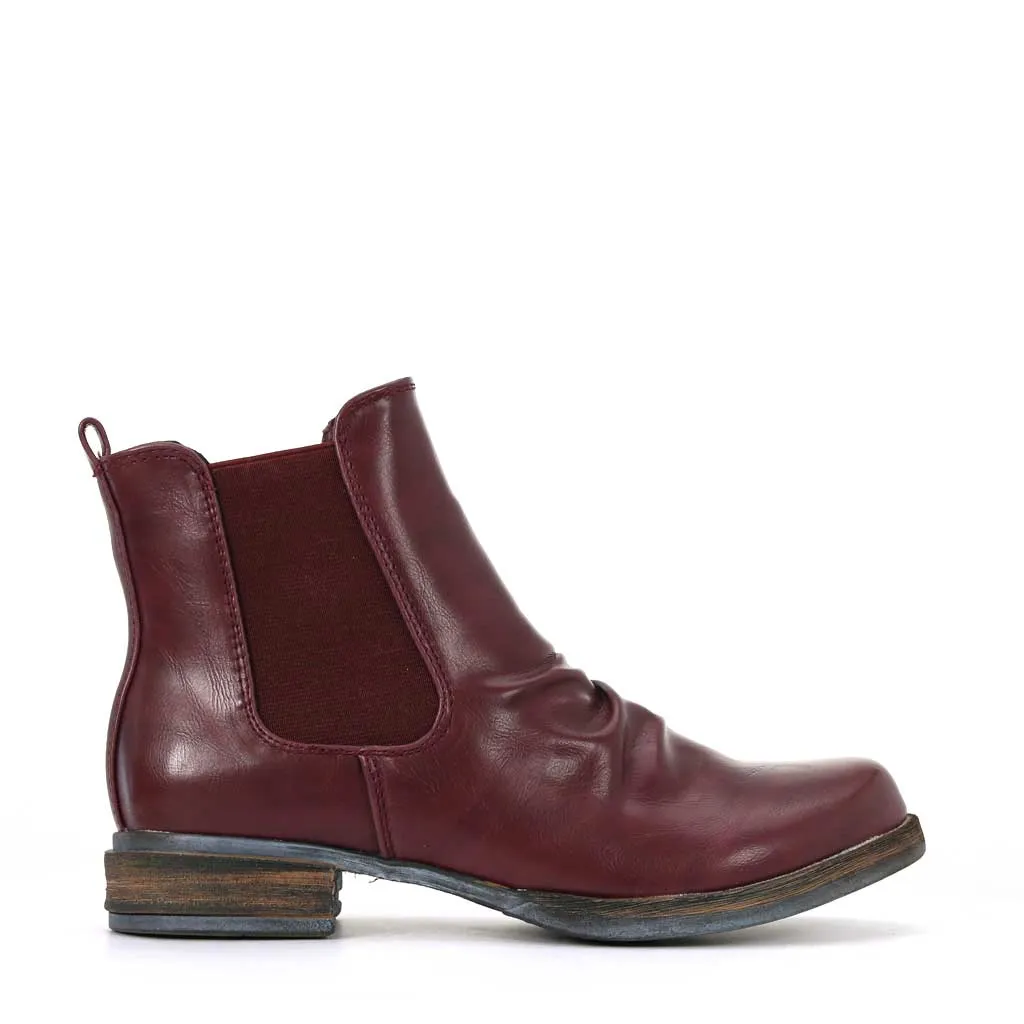 CORO VEGAN CHELSEA BOOTS