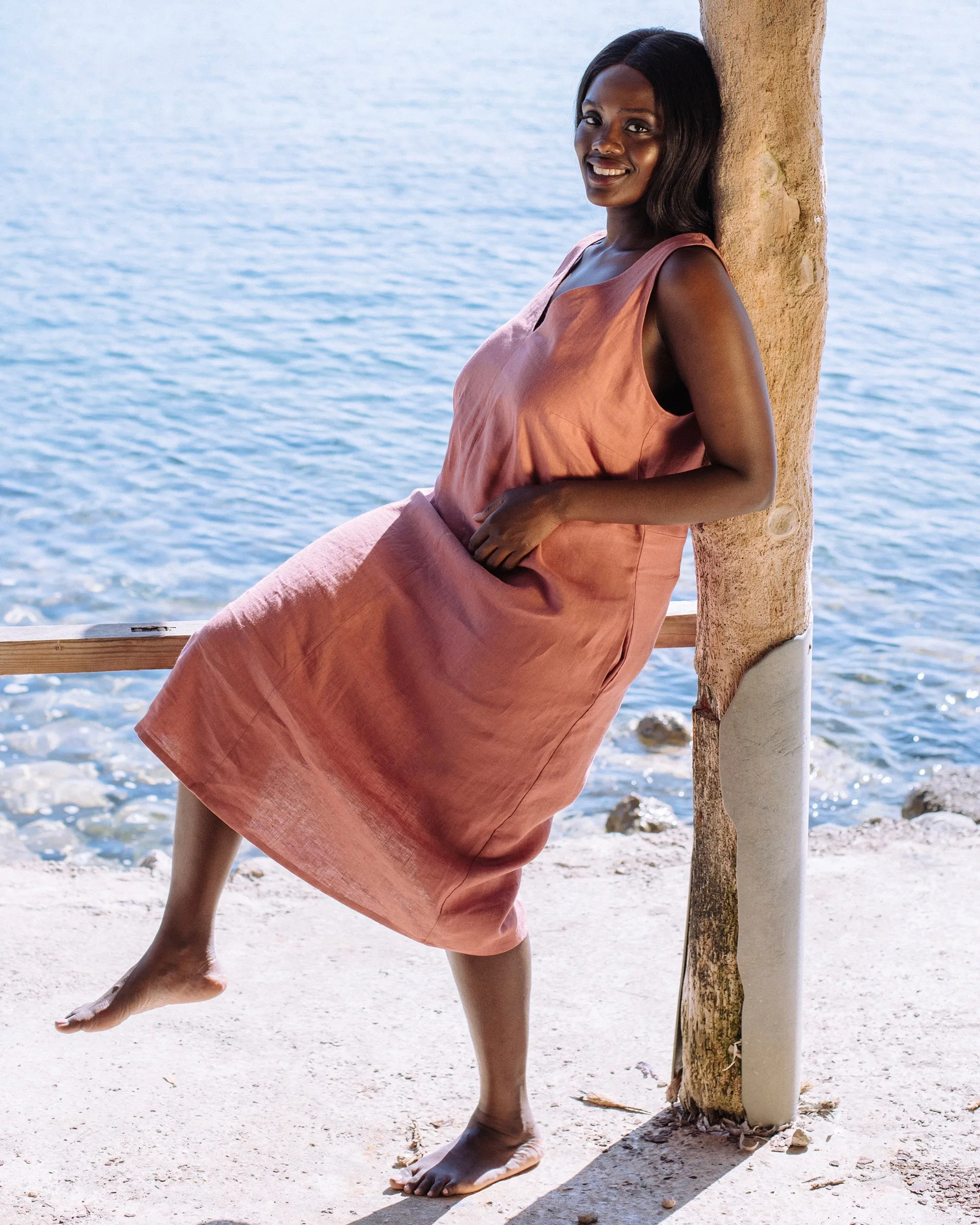 Cut-out linen dress TAHITI in Clay pink