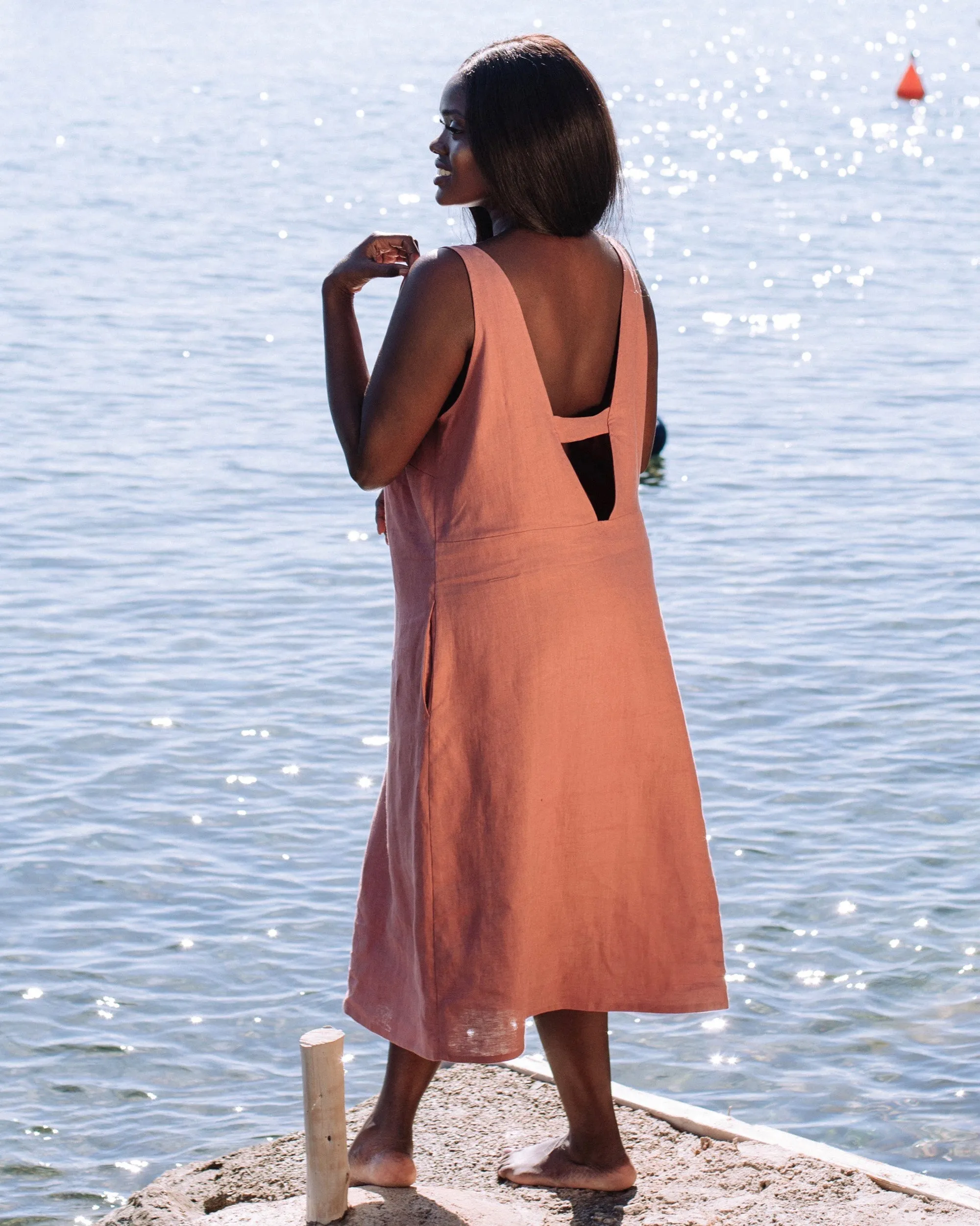 Cut-out linen dress TAHITI in Clay pink