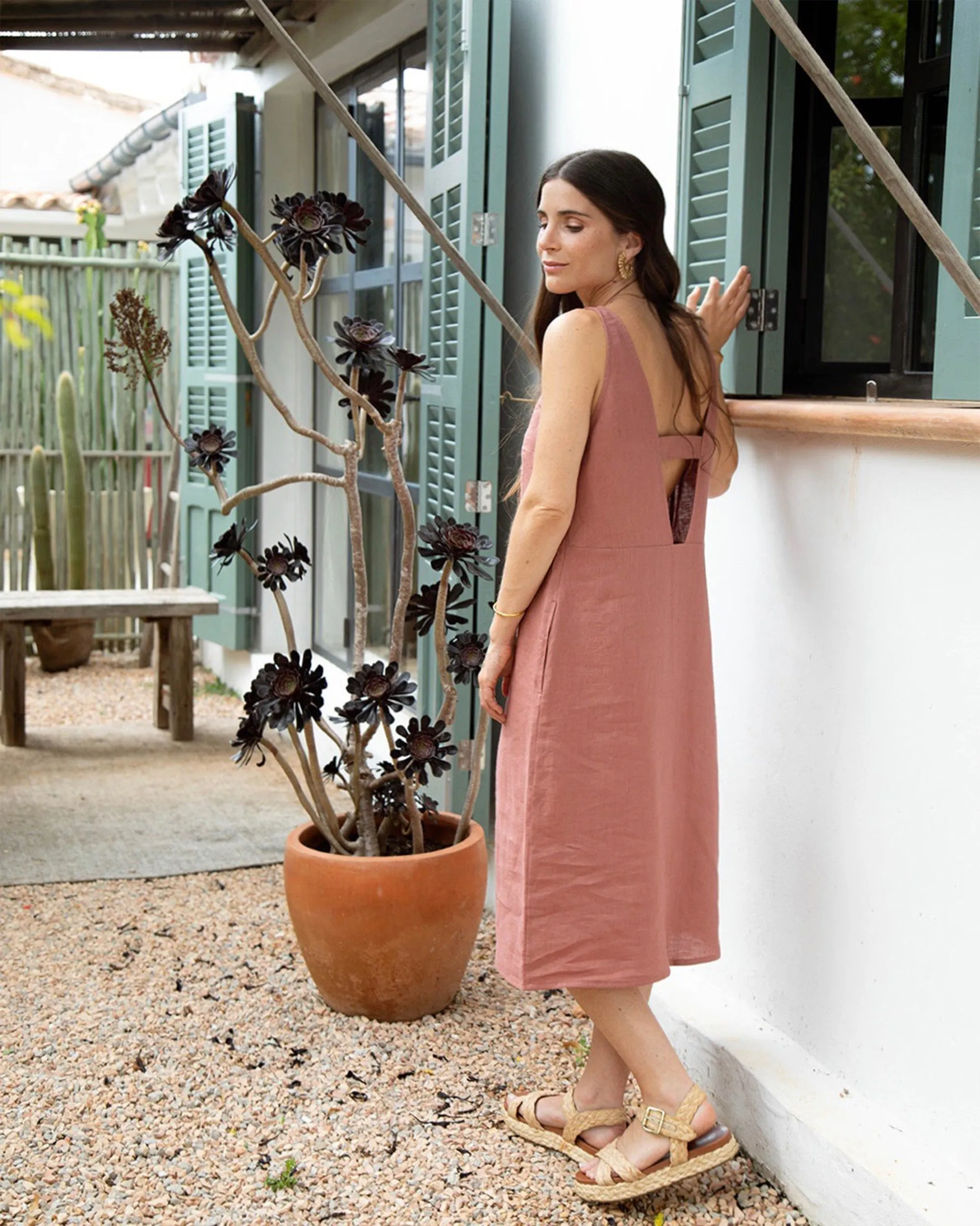 Cut-out linen dress TAHITI in Clay pink