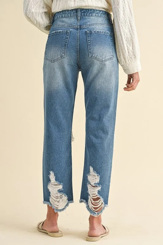 Distressed Raw Hem Cropped Jeans – Vintage-Inspired Straight Leg Denim