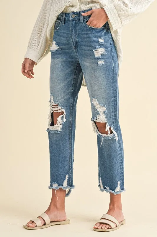 Distressed Raw Hem Cropped Jeans – Vintage-Inspired Straight Leg Denim