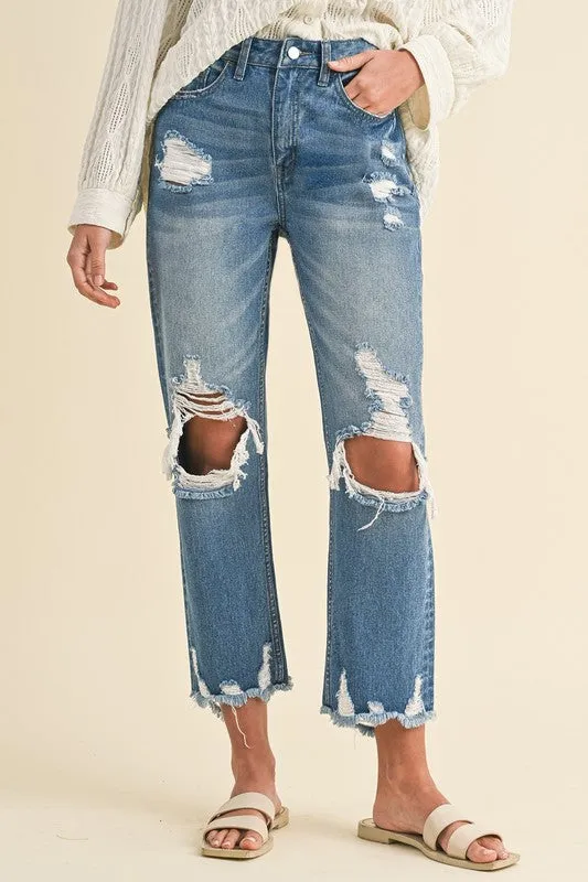 Distressed Raw Hem Cropped Jeans – Vintage-Inspired Straight Leg Denim