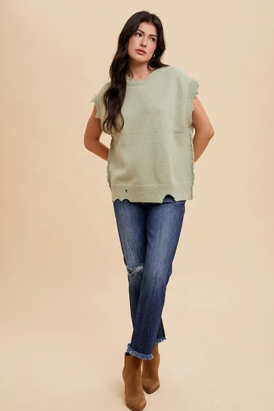 Distressed Raw Hem Cropped Straight-Leg Jeans