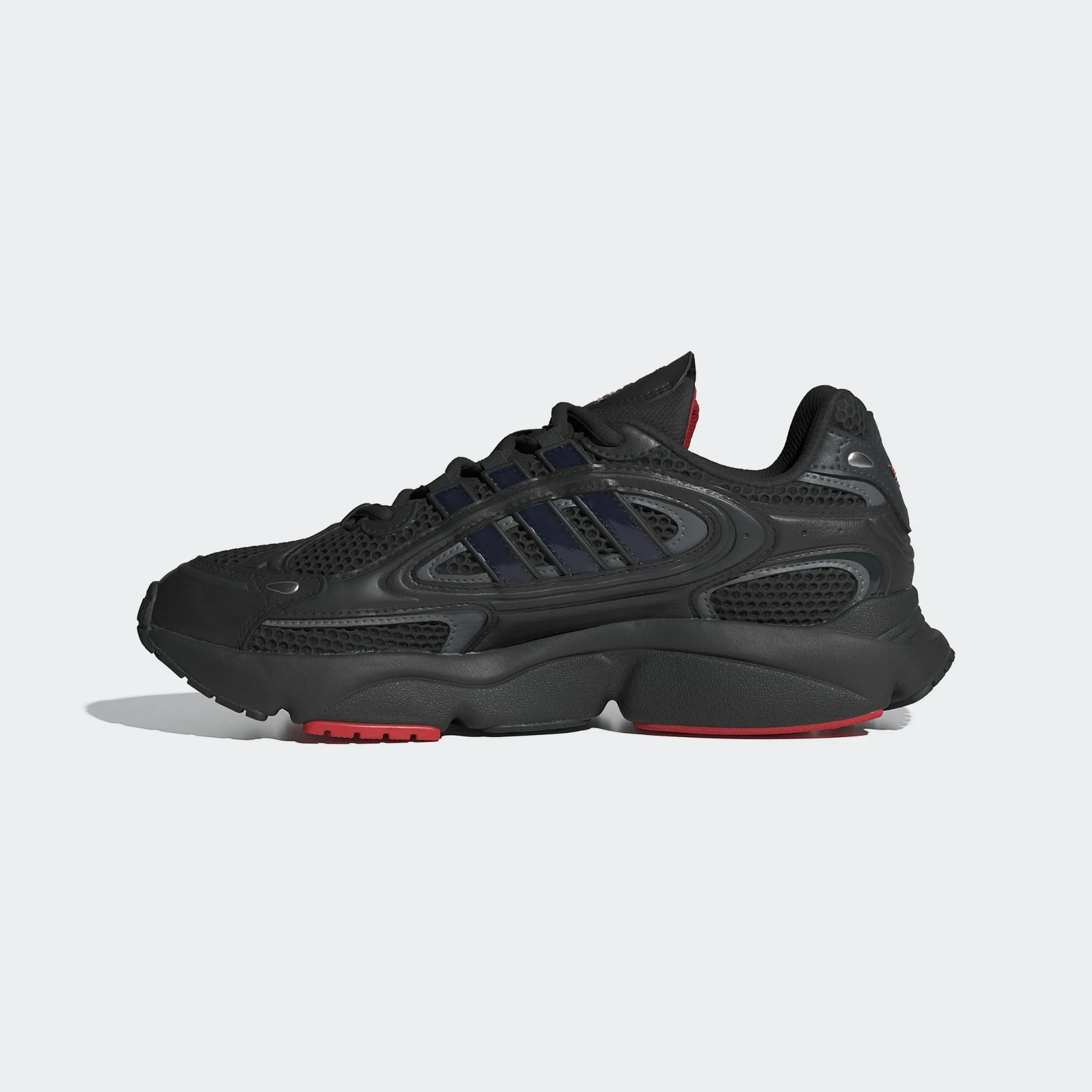 OZMILLEN SHOES - Core Black / Grey Four / Better Scarlet
