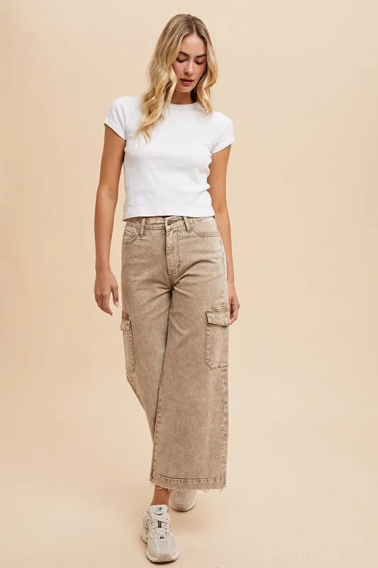 Raw Hem Wide-Leg Cargo Jeans