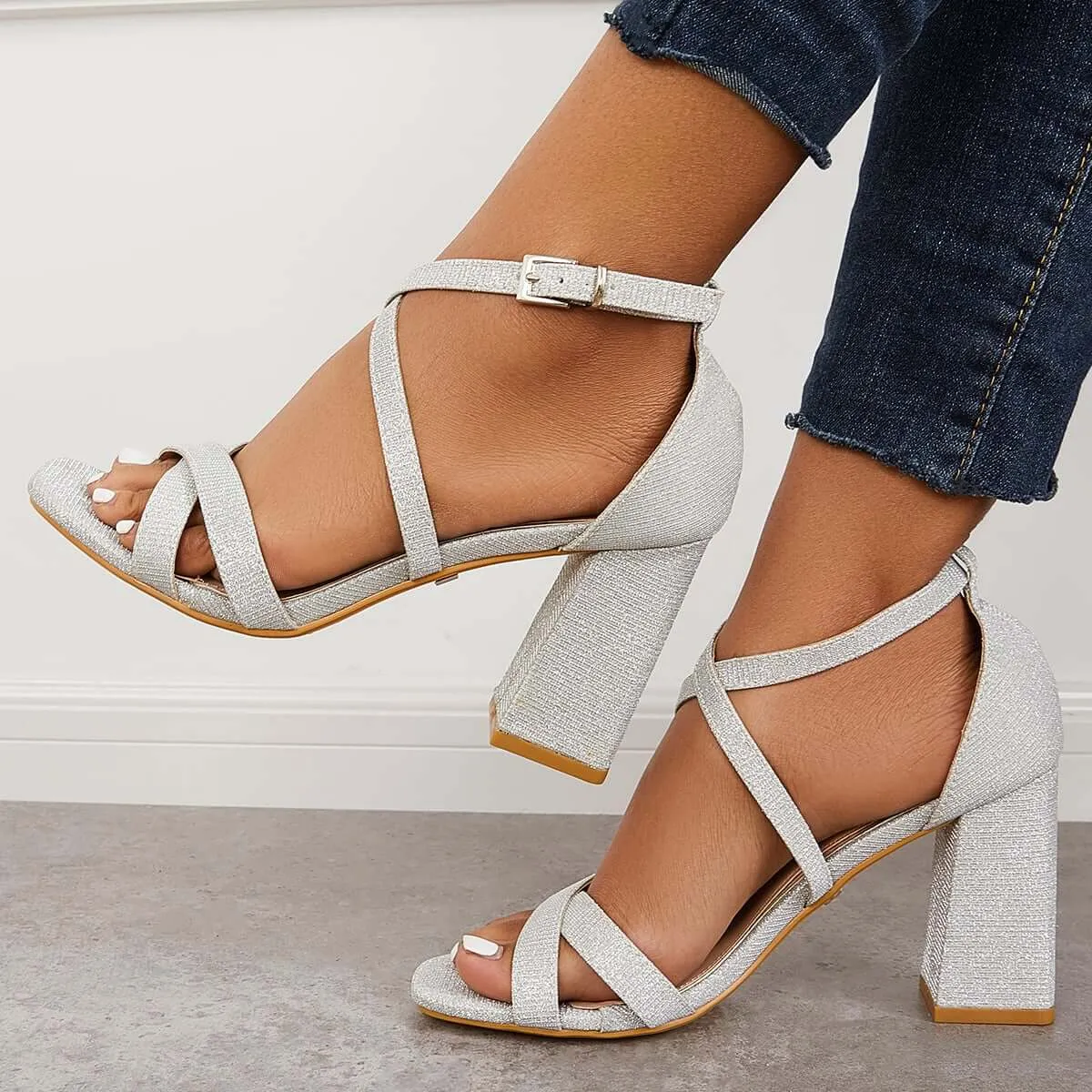 Sohiwoo Women Criss Cross Sandals Strappy Chunky Block Heels Ankle Strap Sandals